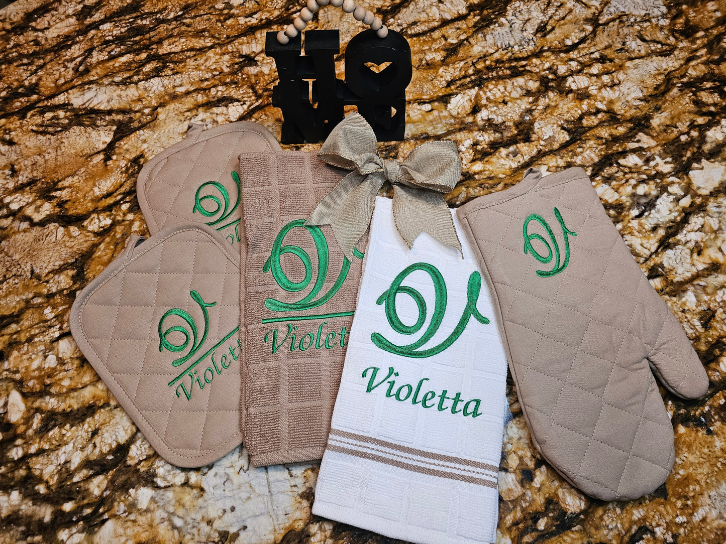 Kitchen Set, Personalized Kitchen Set, Potholder, Oven Mitt, Kitchen Decor, Home Decor, Wedding Gift, Mother's Day Gift, Housewarming Gift
