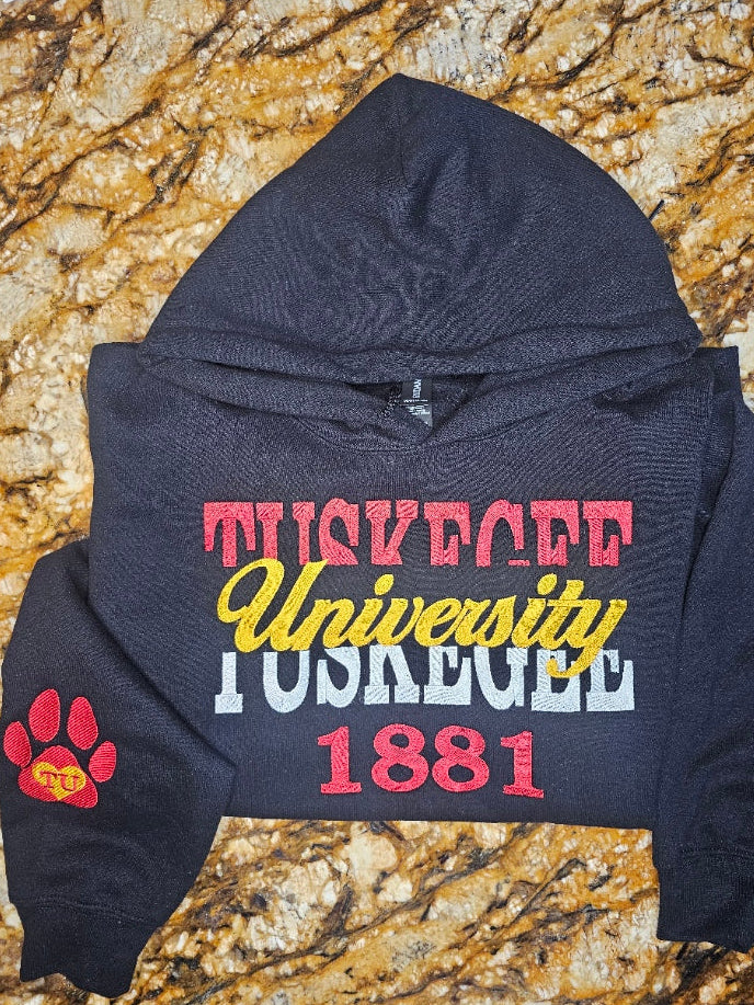 University Split Design Sweatshirt